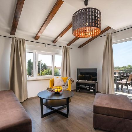 Apartman Bijeca - Медулин Экстерьер фото